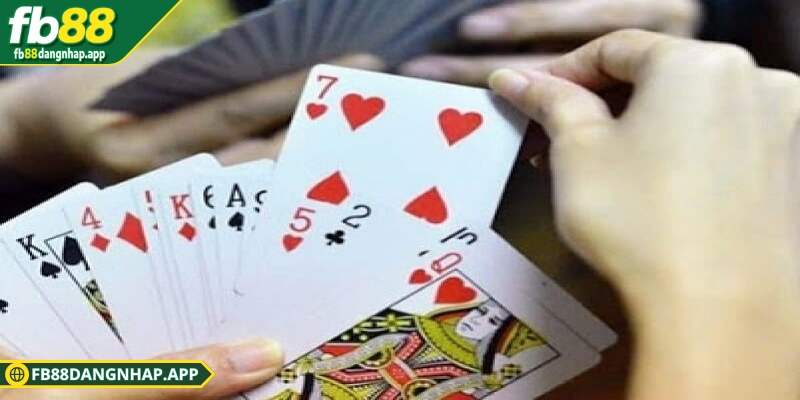 Mẹo đánh bài tiến lên không bị chặt FB88: Bí quyết luật chơi Tìm hiểu luật chơi game bài tiến lên để không bị chặt